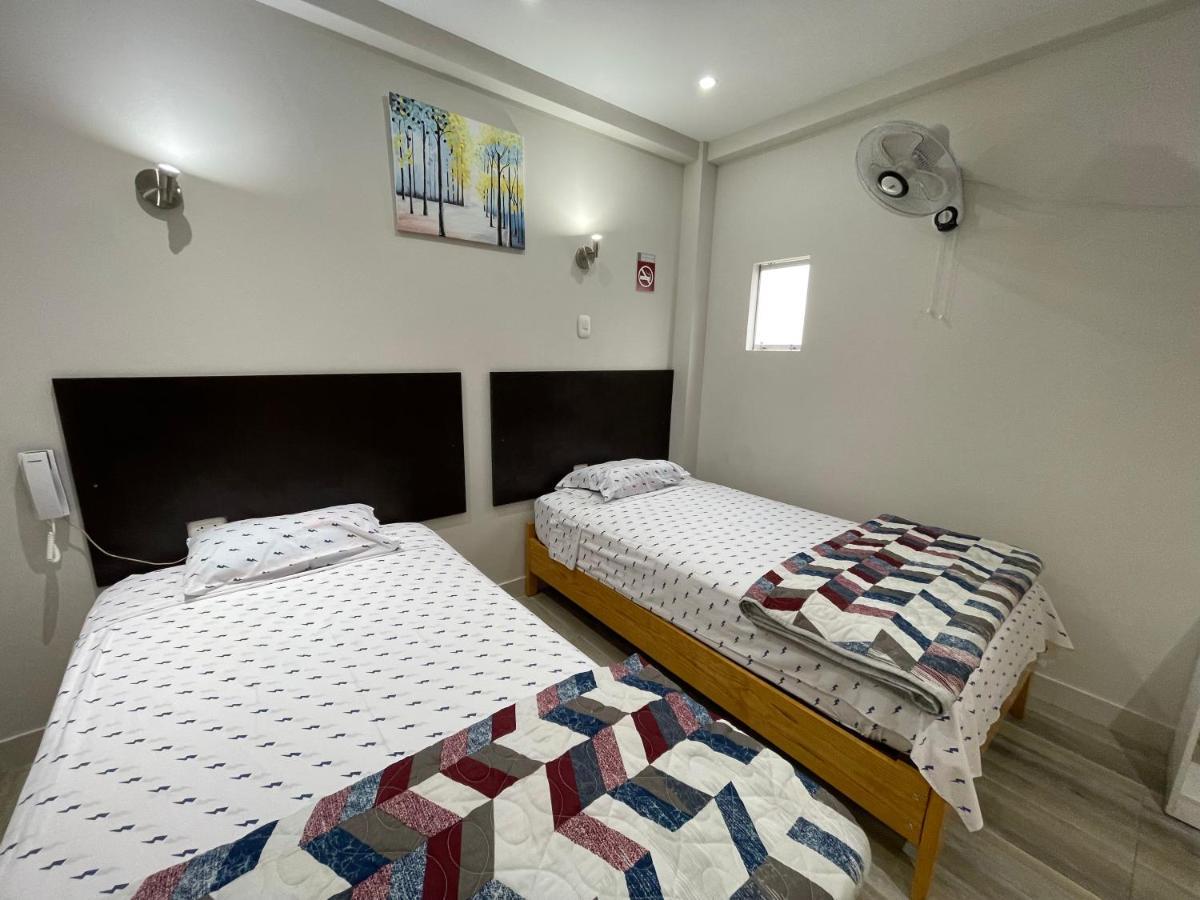 Paris Senlis Hostel Plus Chimbote Ngoại thất bức ảnh